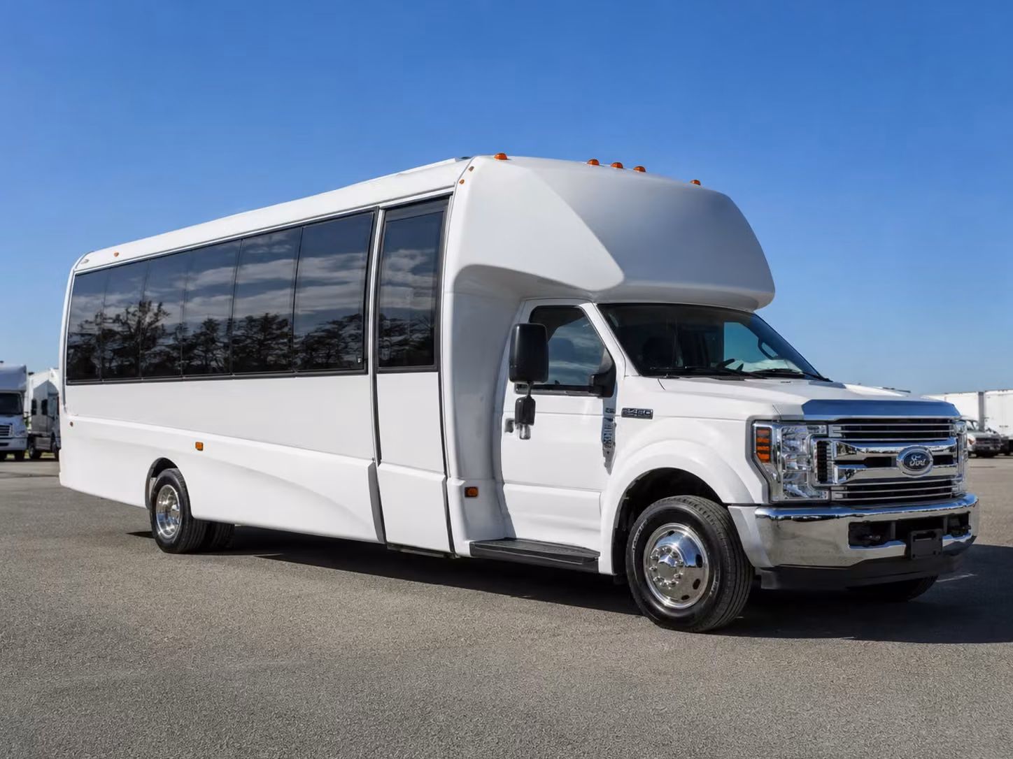 15 passenger minibus