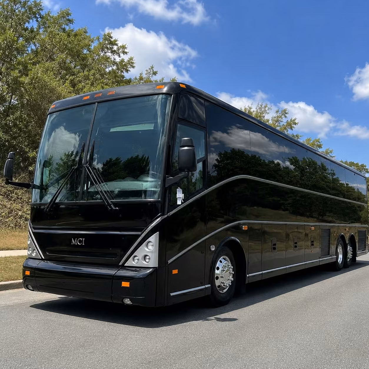 corporate airport shuttle bus rentals to and from miami international airport