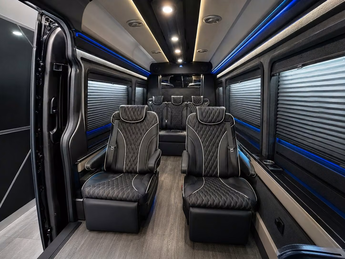 corporate group airport shuttles for miami s busiest business districts